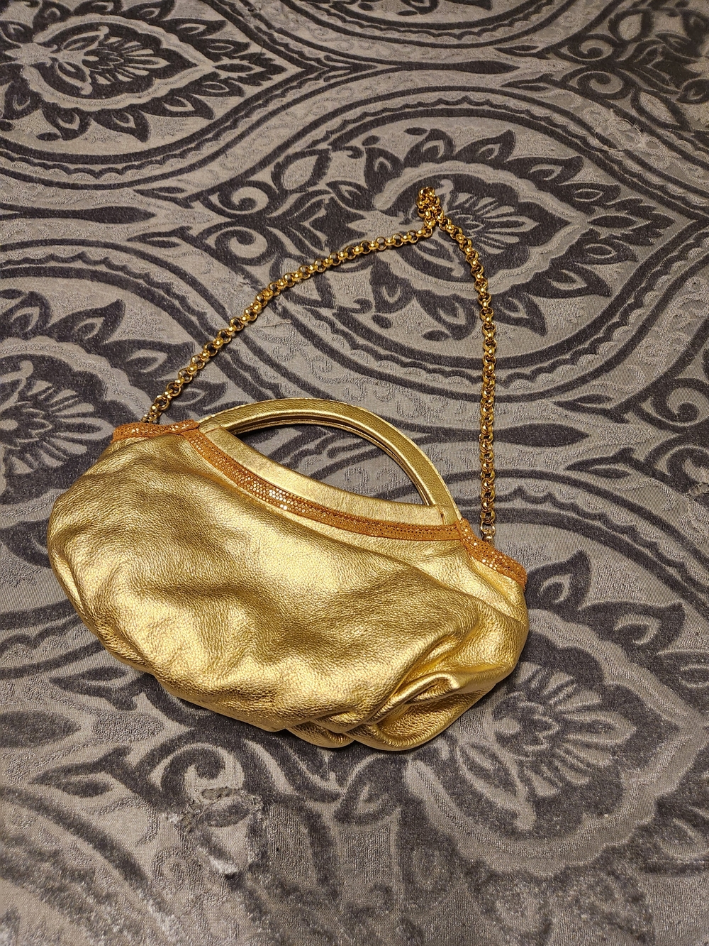 Gold Metallic Chain-Handle Women’s Evening Clutch